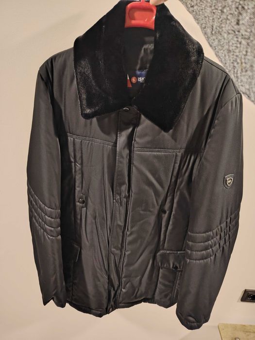 Продаю новую мужскую куртку