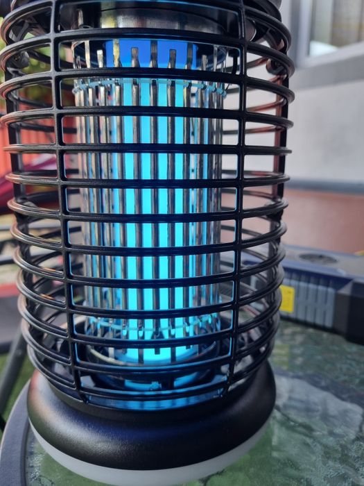 Lampă electrică antițânțari