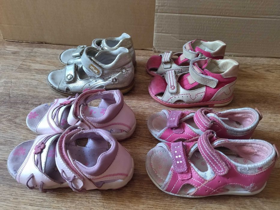 Сандалии для девочки