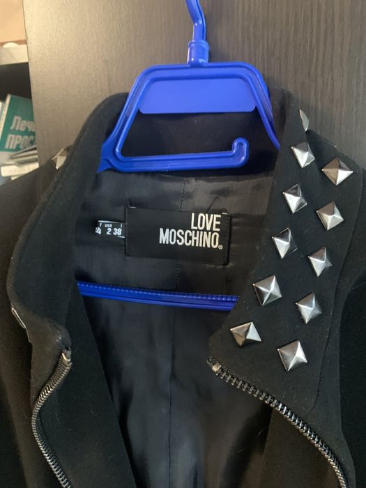 Палто love moschino