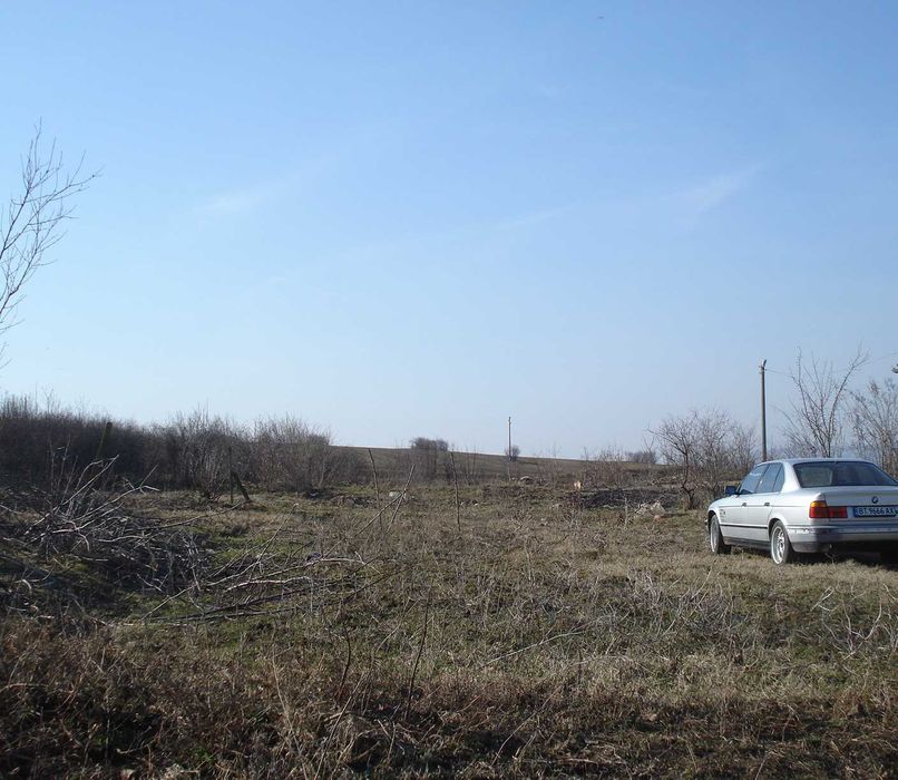 Двор в село Върбица