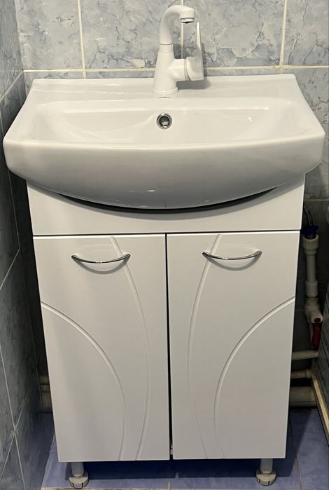 Тумба с раковиной. Раковина. Умывальник с тумбой 15000 тг в центре гор