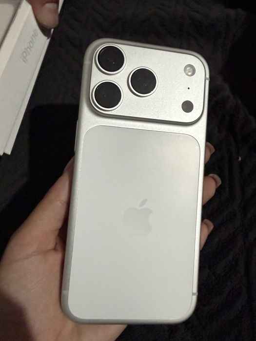 Iphone 17 pro 256 gb сатылады 100% емкость