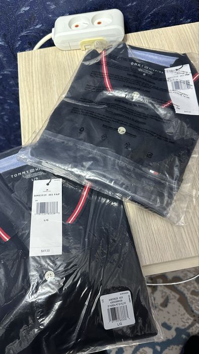 Футболка Tommy Hilfiger. L.