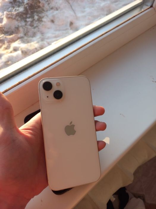 Продам айфон 13