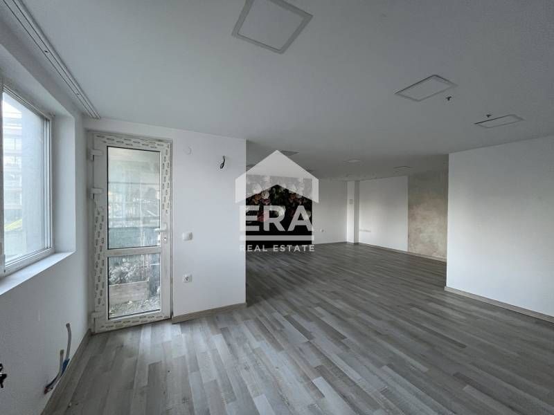 Продава се Магазин в София, Витоша - 111 кв.м за 2693 €/кв.м - Снимка #2