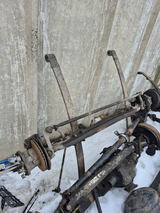 Продам передний балку на Газель