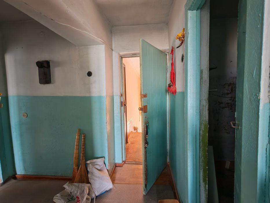 СРОЧНО продам квартиру в центре Нурафшон