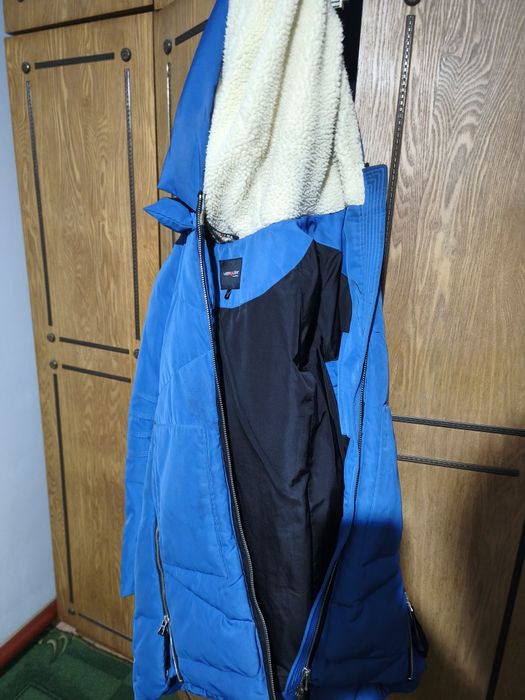 Продам куртку  женскую