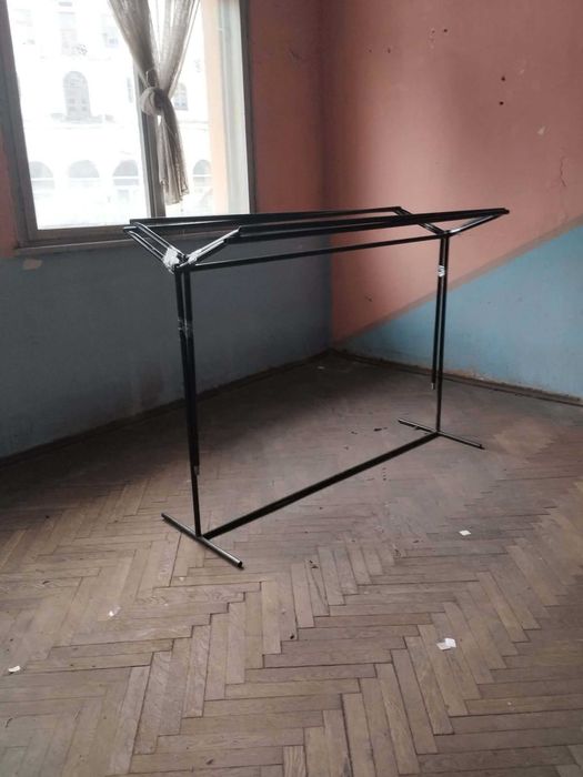 оборудване за магазин за дрехи