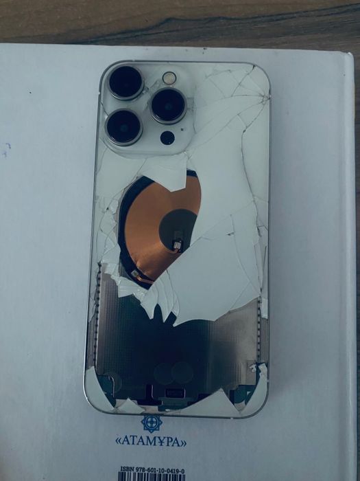 Айфон 16про внутри Хр