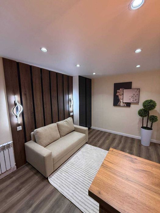 1в2 в центре, 25м², евро, метро Ойбек рядом`