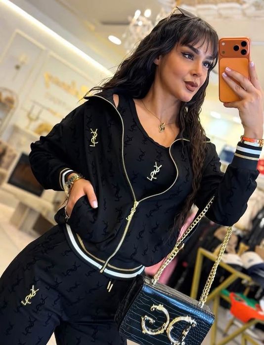 59€ размери S M L Xl комплект от 3 части (долнище, горнище и топ)