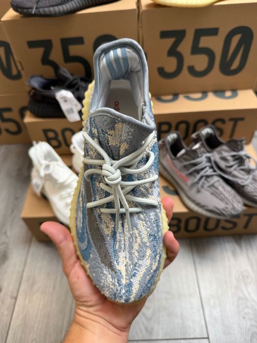 Adidasi Yezzy Boost 350 V2