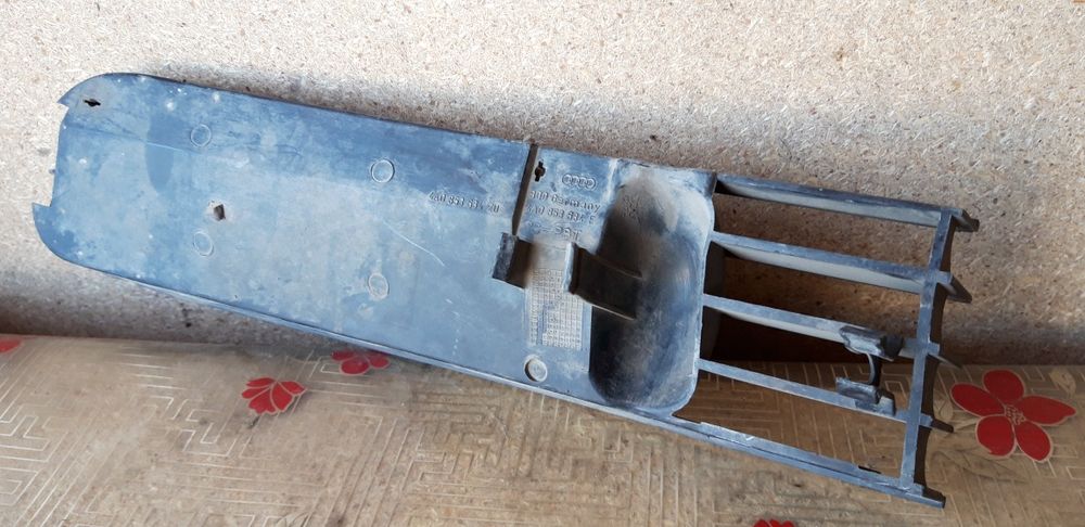 Крышко бамперо на Ауди С4