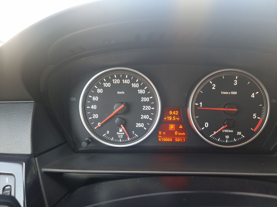 Vând BMW Seria 5 E61 (Touring), model Facelift, fabricație 11.2009. Mașina este întreținută riguros, cu toate intervențiile mecanice majore efectuate