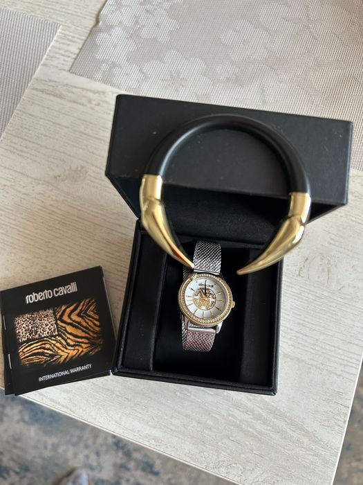 Часовник  roberto cavalli