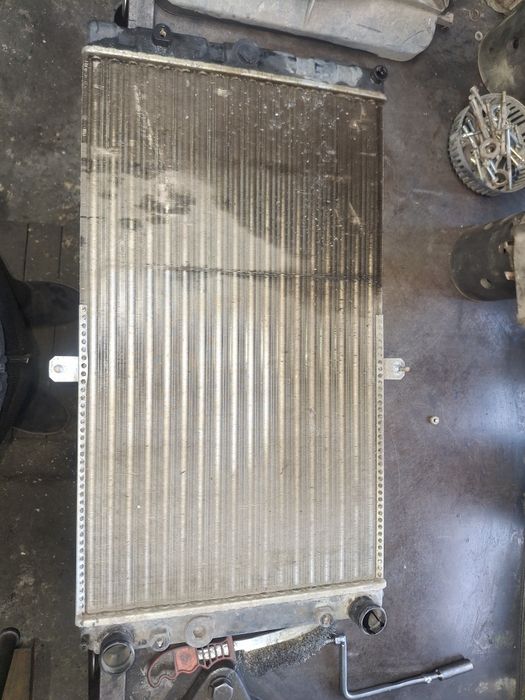 Продам радиатор на ваз 2110 12