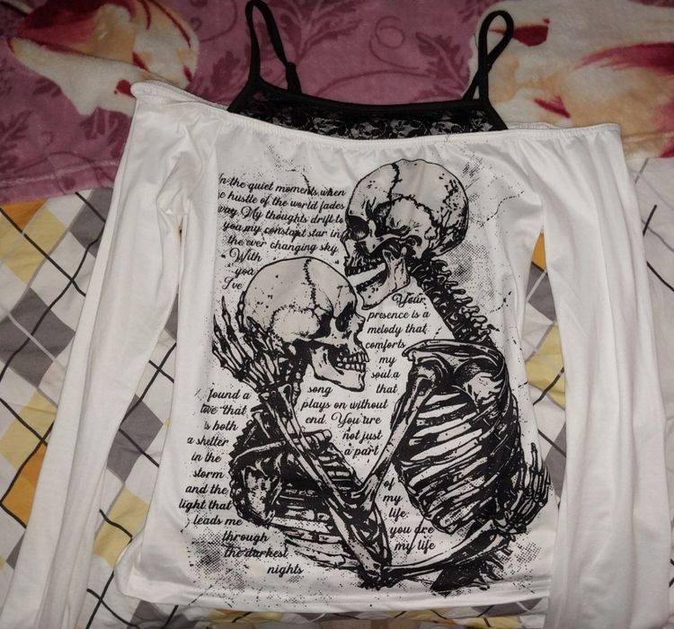 Топ. Почти новый, из Китая