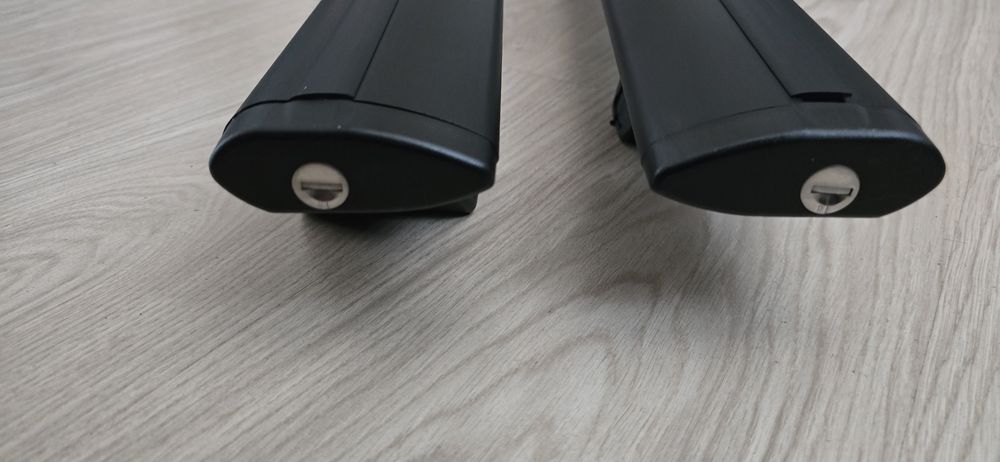 Багажник греди CRUZ AIRO DARK R BARS