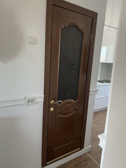 Срочно продам двери б/у дешево!