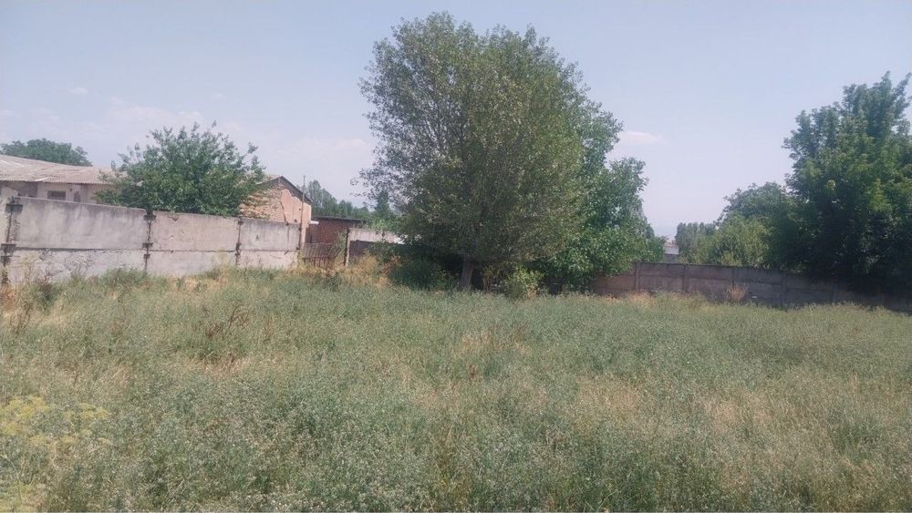Продается земельный участок 12 соток Паркент