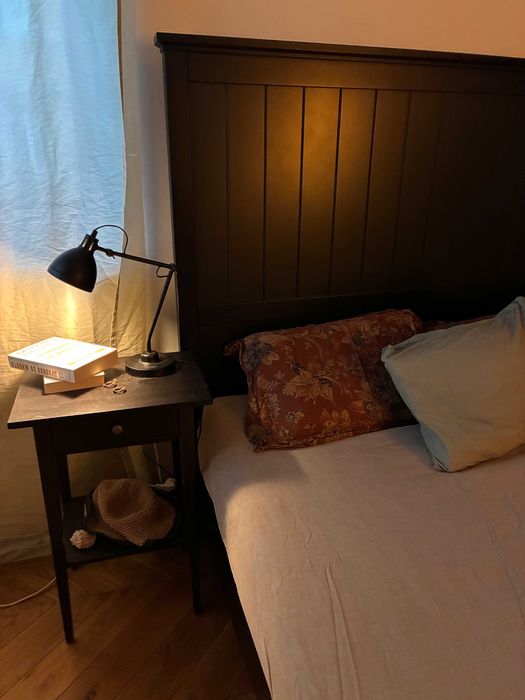 Продава се дървена IKEA спалня