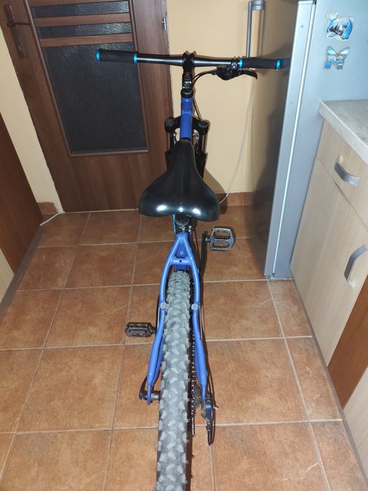 Bicicleta mountain bike pe 26"