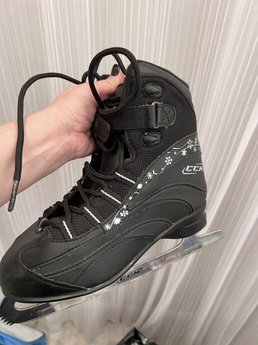 Продам срочно коньки