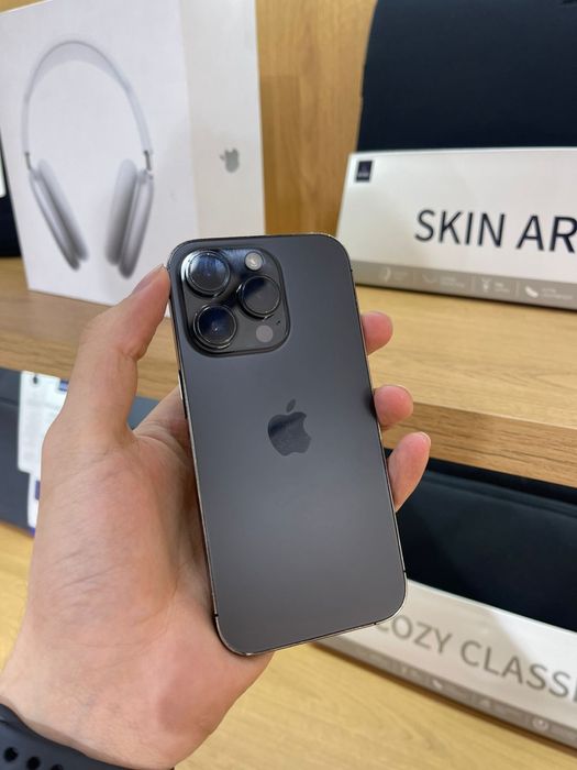 iPhone 14 Pro в состоянии как новый.