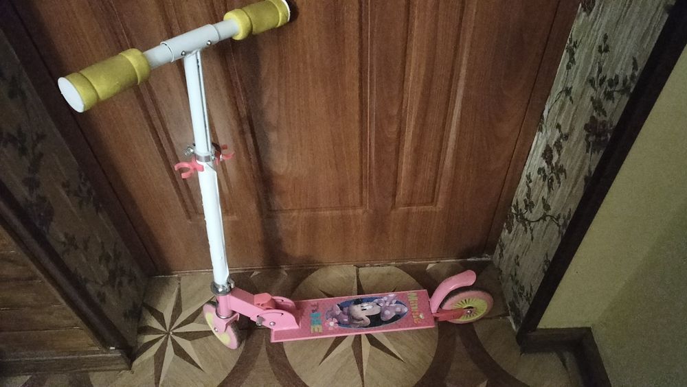 Vând trotineta in stare buna