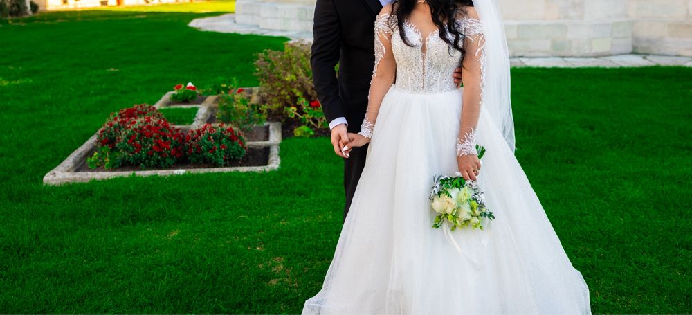 Rochie mireasa,eleganta,potrivita unei fete cu inaltimea de 1,52 m, marimea 34!