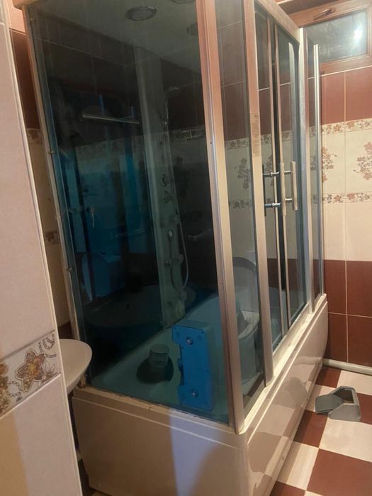 Продам душевую кабину