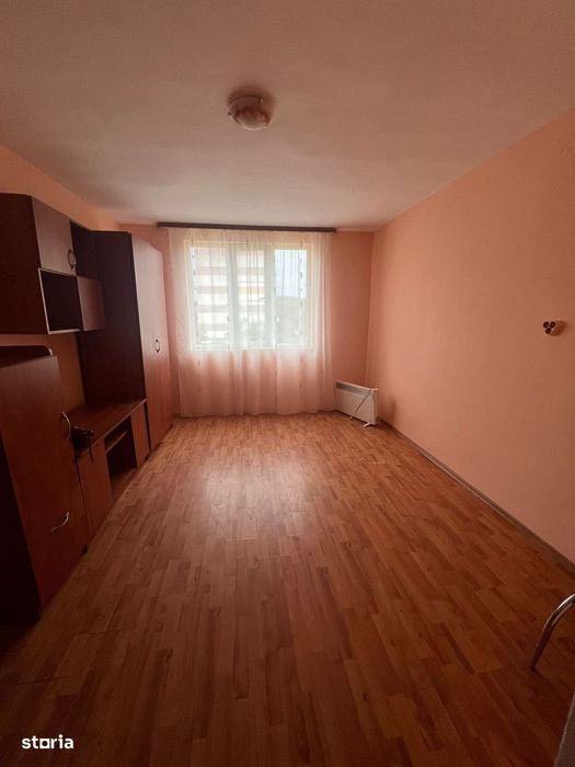 Garsoniera zona Closca ETAJUL 1 !!!