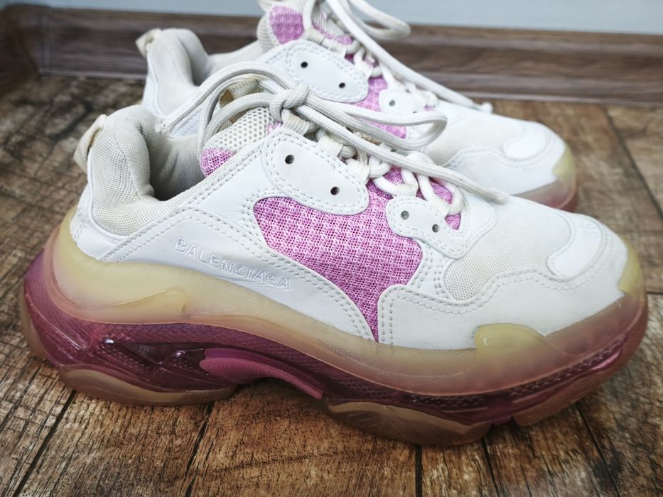 BALENCIAGA Triple S сникърси, номер 38