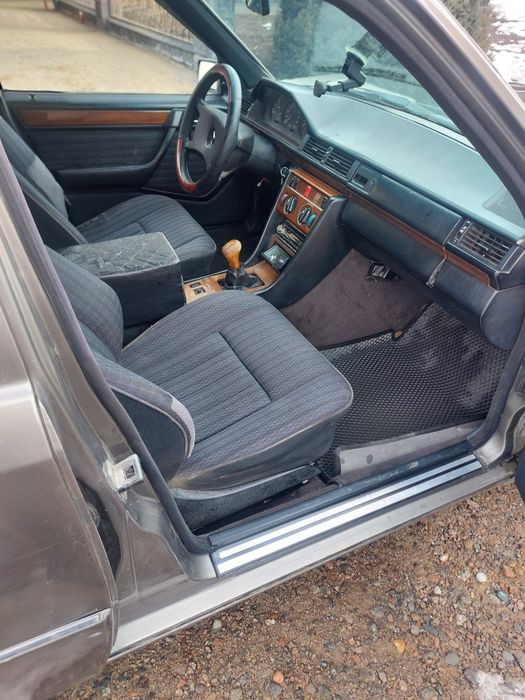 Продам мерседес Е 200