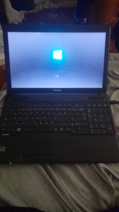 Продам  ноутбук тосшиба
