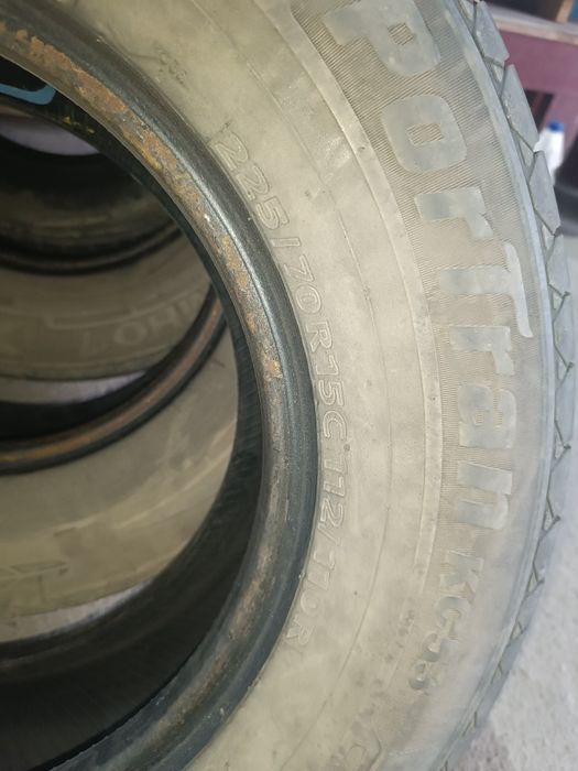 Продам резину 225/70R15 C