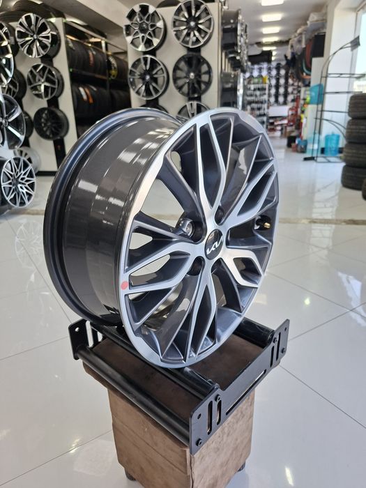 Kia k5 17R sakasi sotiladi