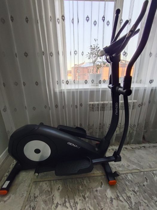 Эллиптический тренажёр генау