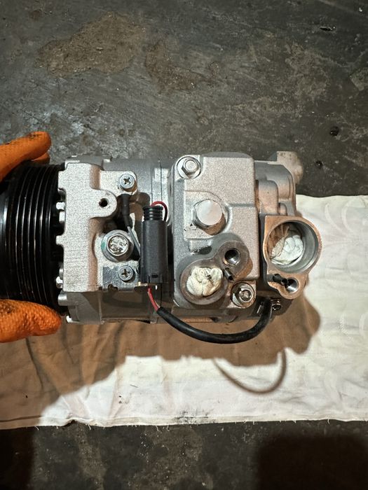 Компресор климатик Mercedes ML W164 W251 W221 W219
