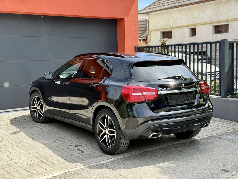 Mercedes GLA 200d 136 Cp 2015 Euro 6 | Navi mare | BiXenon | Jante AMG | Rate fixe |