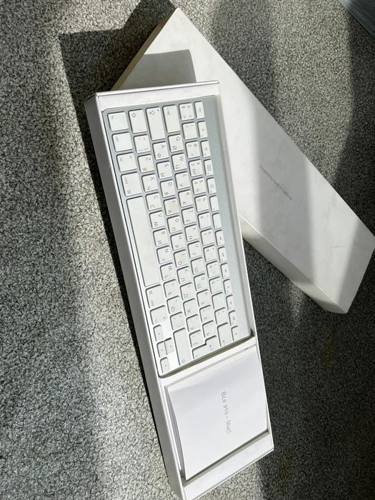 Apple wireless keyboard