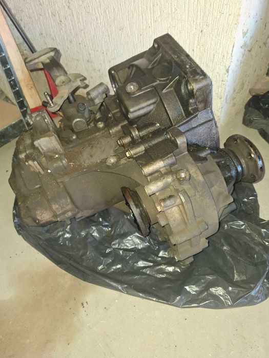 Скоростна кутия за туаран 1.6 бензин