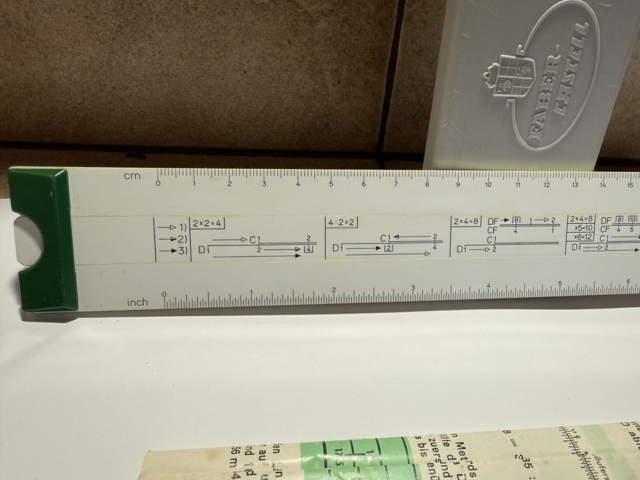 Линия FABER-CASTELL MENTOR 52/80 Rechenstab Fibel