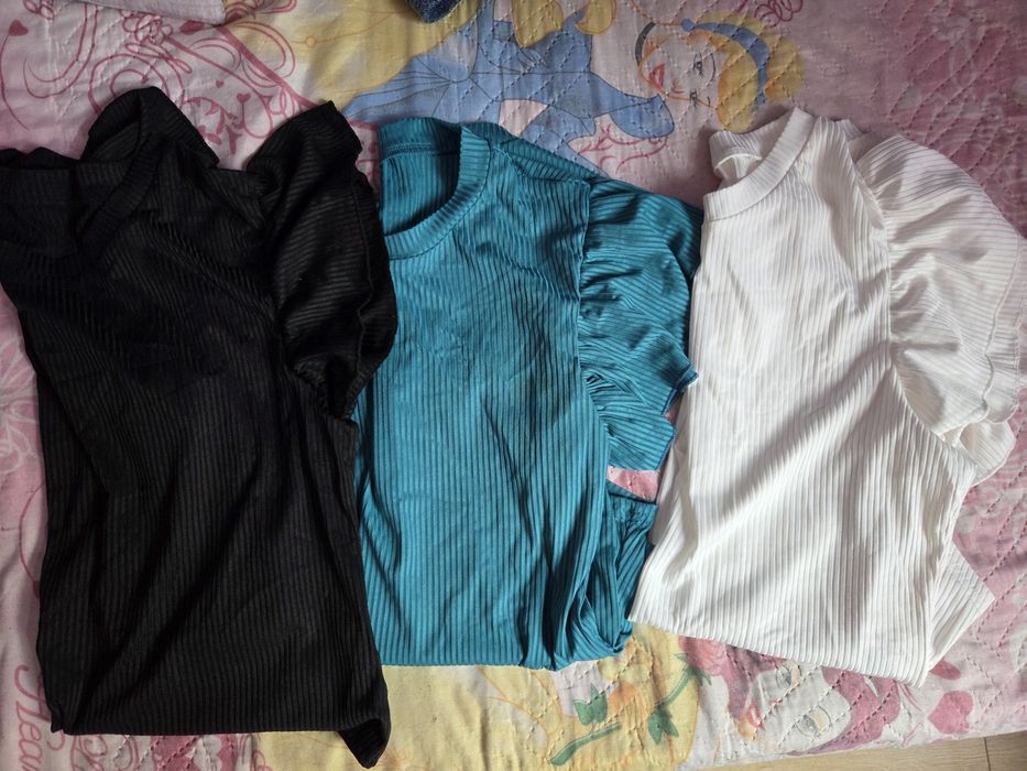 Лот дамски дрехи