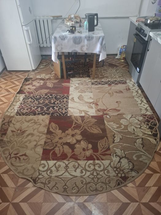 Продам ковёр недорого