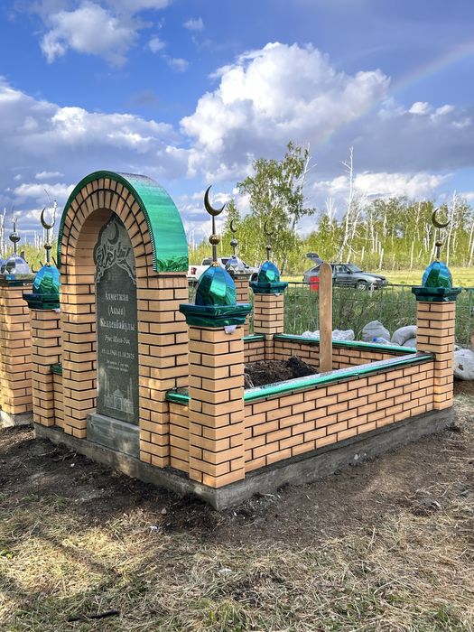 Строим мазары.
