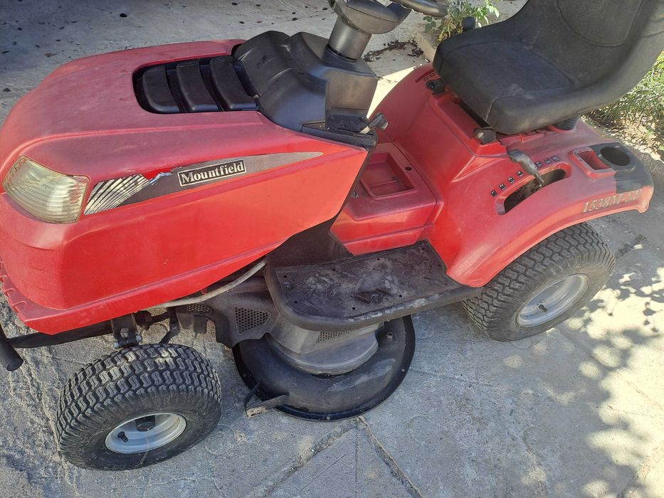 Tractoraș  gazon Dezmembrez