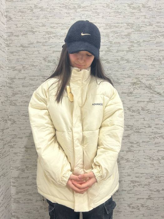 Куртка новая на весну